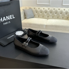 Chanel Low Shoes